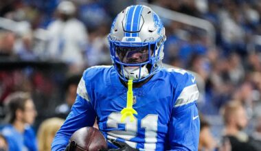 Detroit Lions cornerback Amik Robertson (21) warms up ahead of the Cleveland Browns game at Ford Field in Detroit on Sunday, Sept. 28, 2025.