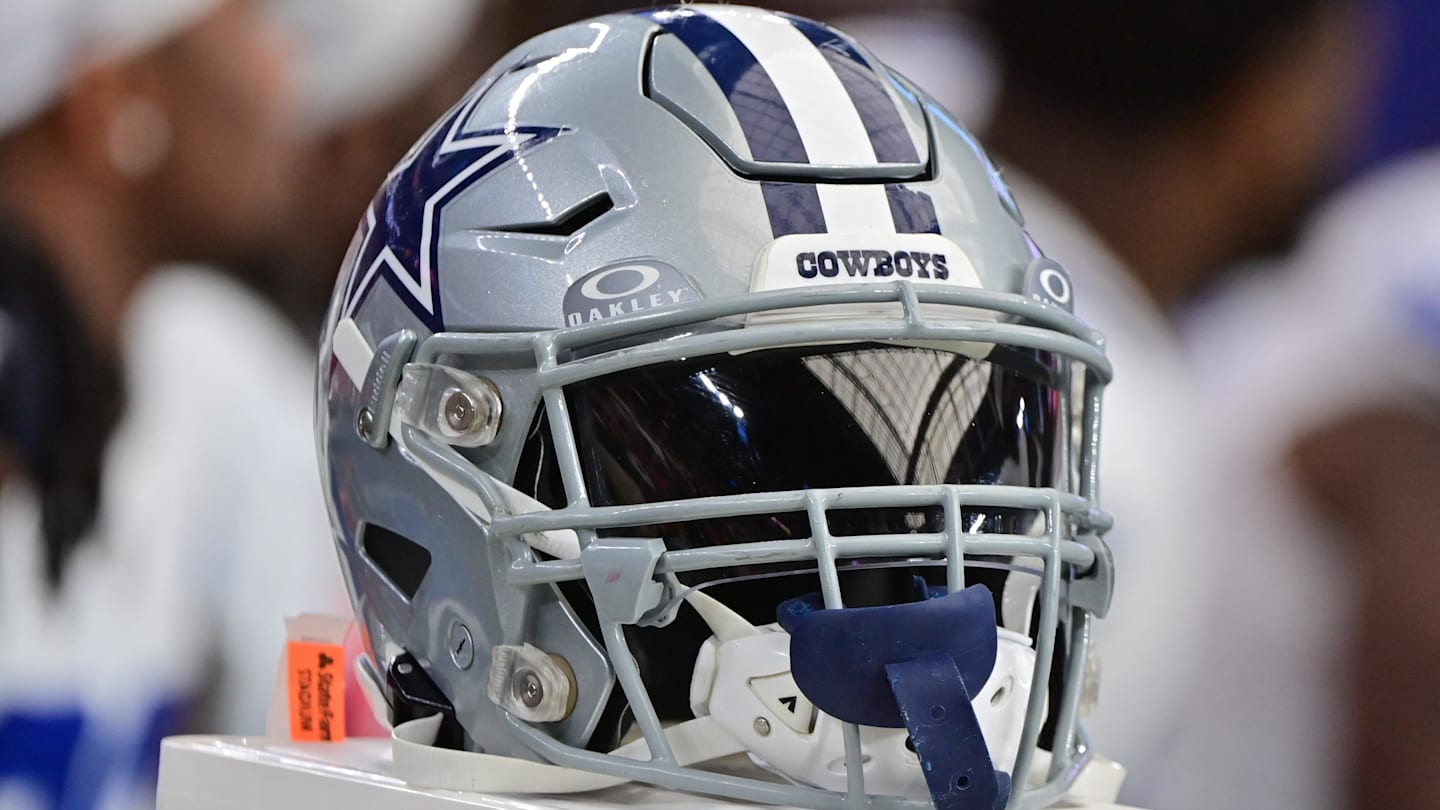 Former Cowboys $97 Million Bust Predicted to Sign With Division Rival in Free Agency