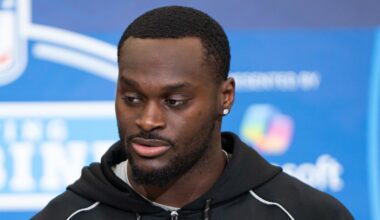 Notre Dame Fighting Irish running back Jeremiyah Love