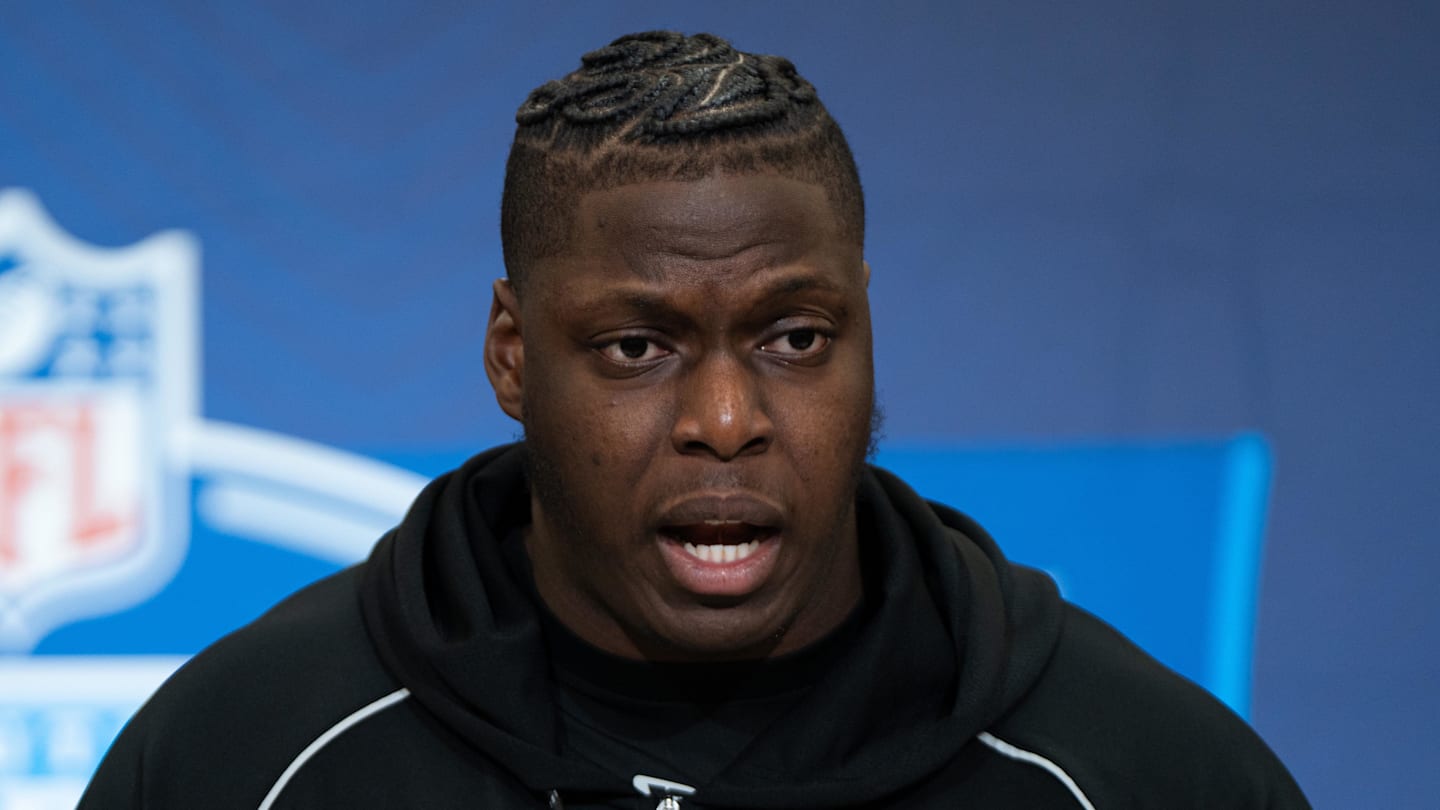 Oregon guard Emmanuel Pregnon