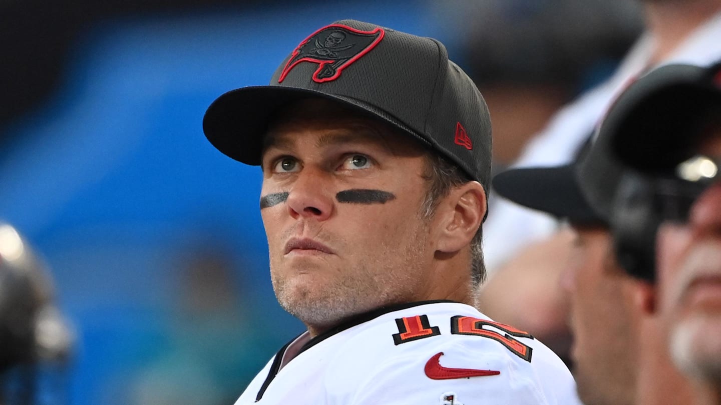 Former Rival Takes Shot At Buccaneers With Tom Brady Claim