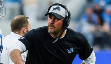 Detroit Lions head coach Dan Campbell talks to inside linebacker Alex Anzalone (34) during the second half against Los Angeles Rams at the SoFi Stadium in Inglewood, Calif. on Sunday, Oct. 24, 2021.