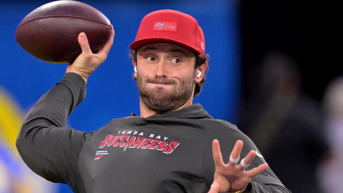 Bucs' Baker Mayfield Goes Viral For Squatting Insane Amount During Workout