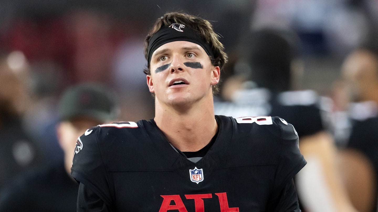 Atlanta Falcons wide receiver David Sills V