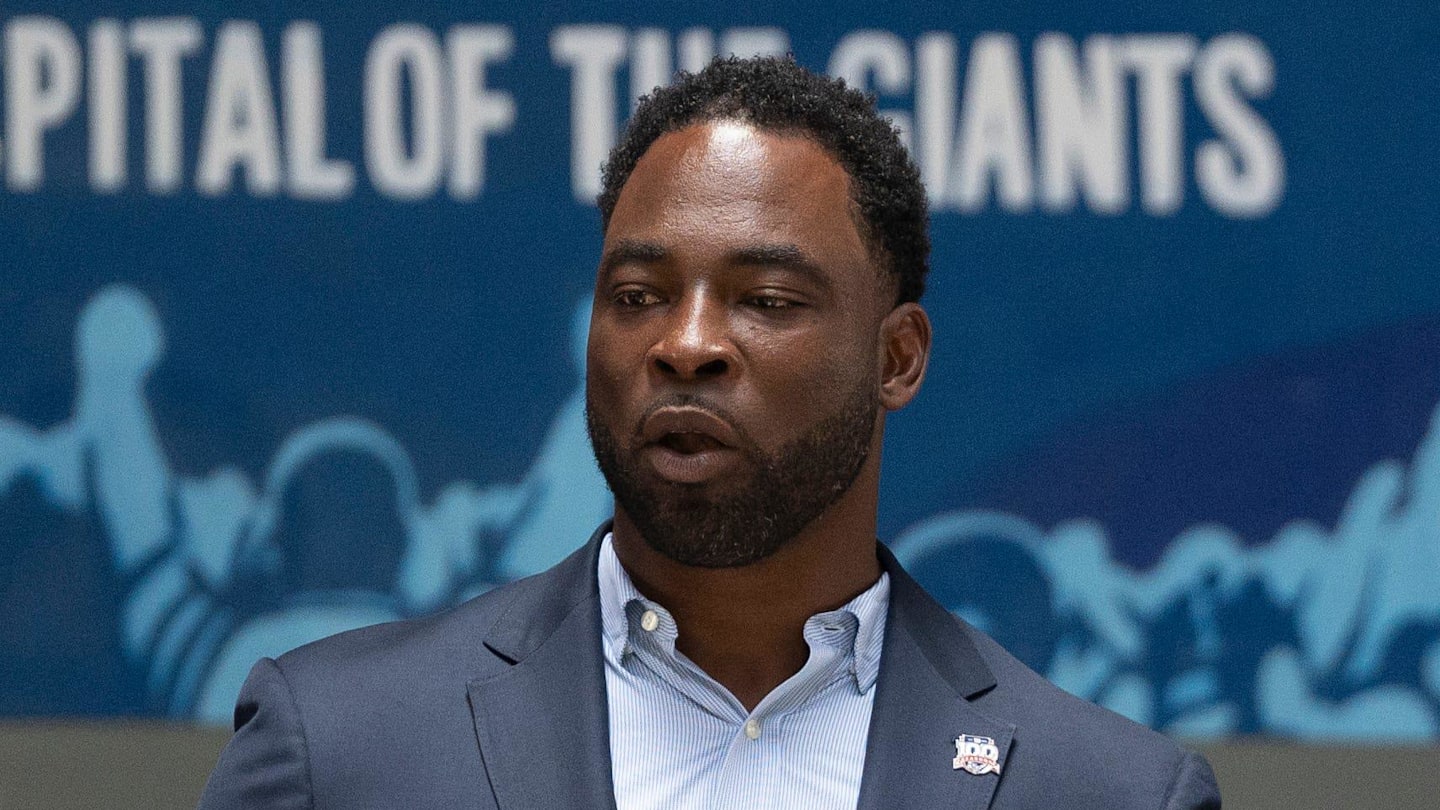 Justin Tuck Reveals Why the Giants ‘Can’t Go Wrong’ With Top Defensive Prospects