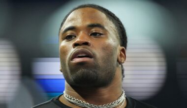 Indianapolis Colts cornerback Kenny Moore II jogs up the field