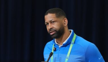 Two Quarterbacks Cleveland Browns Could Still Entertain Adding to Their Competition