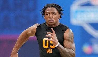 UConn wide receiver Skyler Bell