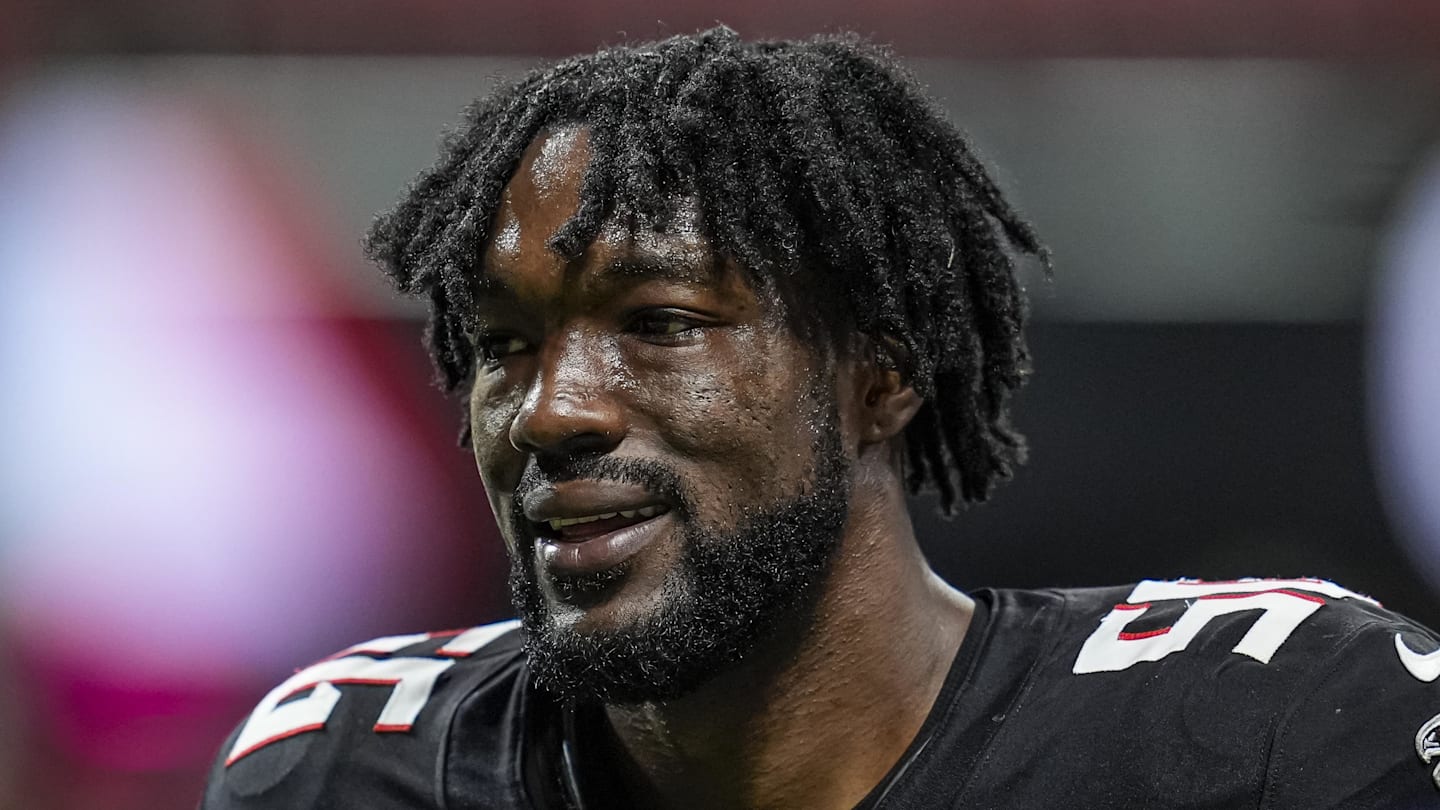 Atlanta Falcons defensive end Leonard Floyd