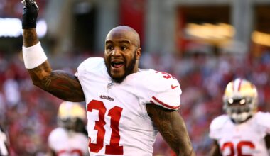 Dec 29, 2013; Phoenix, AZ, USA; San Francisco 49ers safety Donte Whitner (31) reacts against the Arizona Cardinals at University of Phoenix Stadium. Mandatory Credit: Mark J. Rebilas-Imagn Images