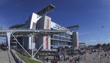 Texans' Home Stadium Gets a Familiar New Name