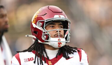 USC Trojans wide receiver Makai Lemon warms up