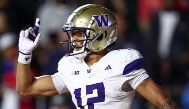 Washington Huskies wide receiver Denzel Boston
