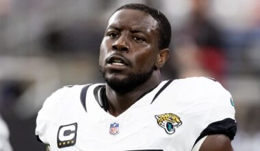 Nov 23, 2025; Glendale, Arizona, USA; Jacksonville Jaguars linebacker Foyesade Oluokun (23) against the Arizona Cardinals at State Farm Stadium.