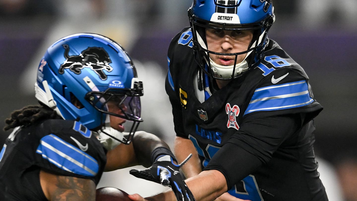 Detroit Lions Running Back Again Attends WrestleMania