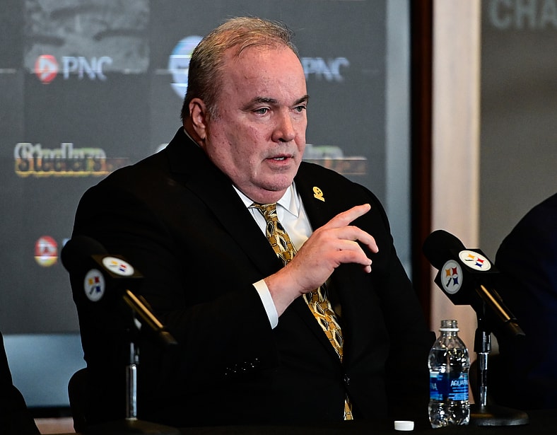 Steelers head coach Mike McCarthy
