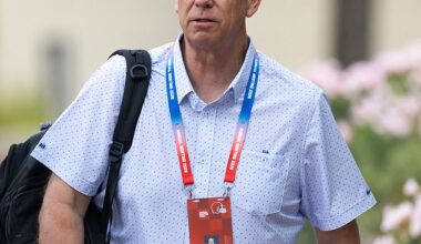 Monken was scheduled to take a photo with all 32 NFL head coaches at the ongoing league meetings in Phoenix, so the 60-year-old decided to get a new haircut before the annual shot