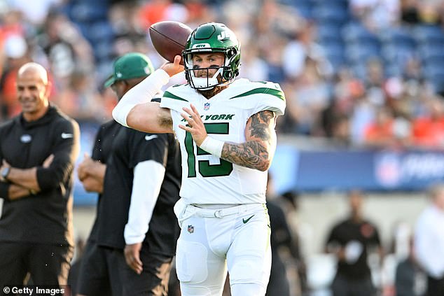 The signal caller made appearances for the New York Jets and the Arizona Cardinals