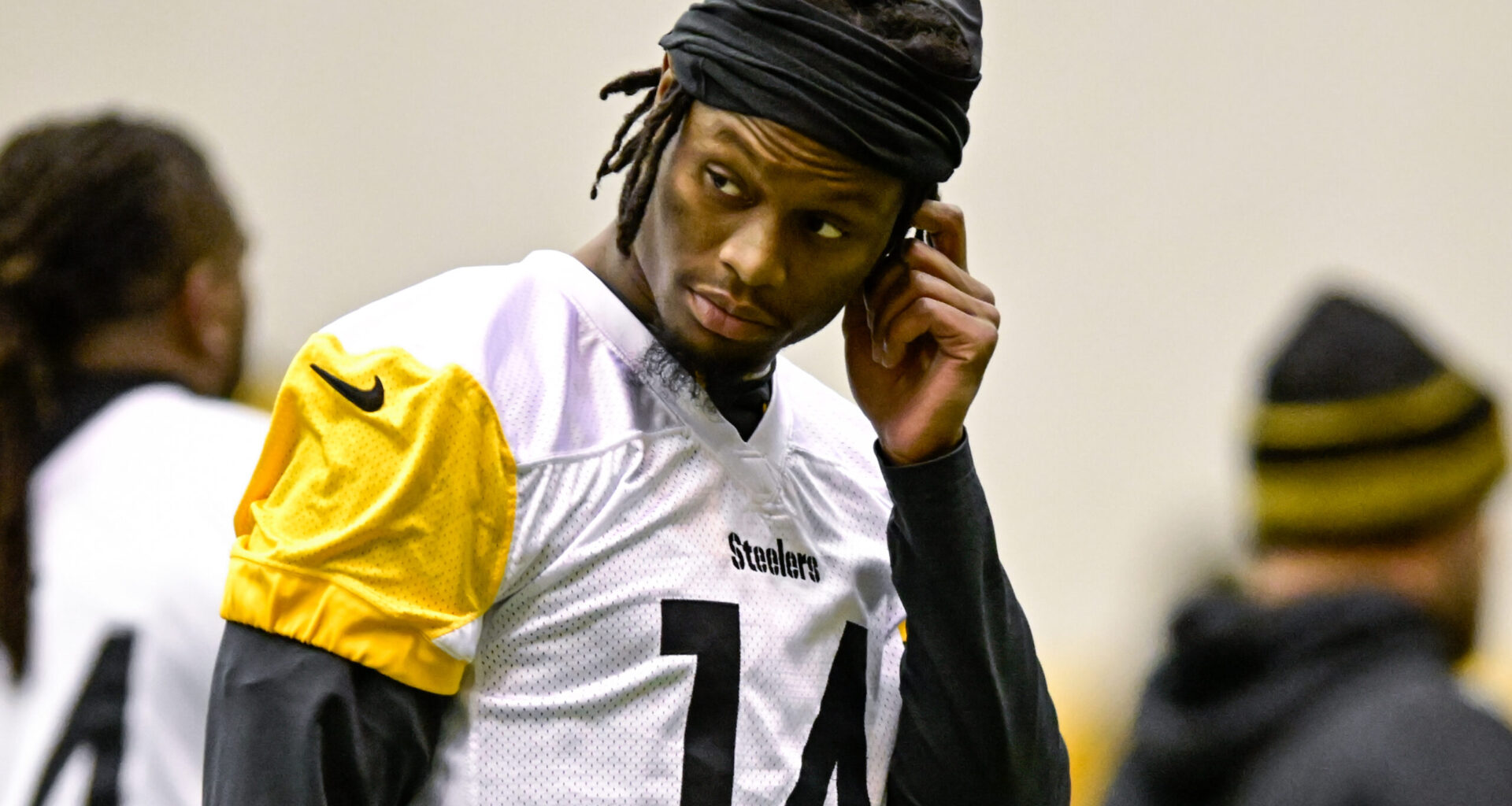 Former NFL MVP Names Ulterior Motives in George Pickens Contract Struggle