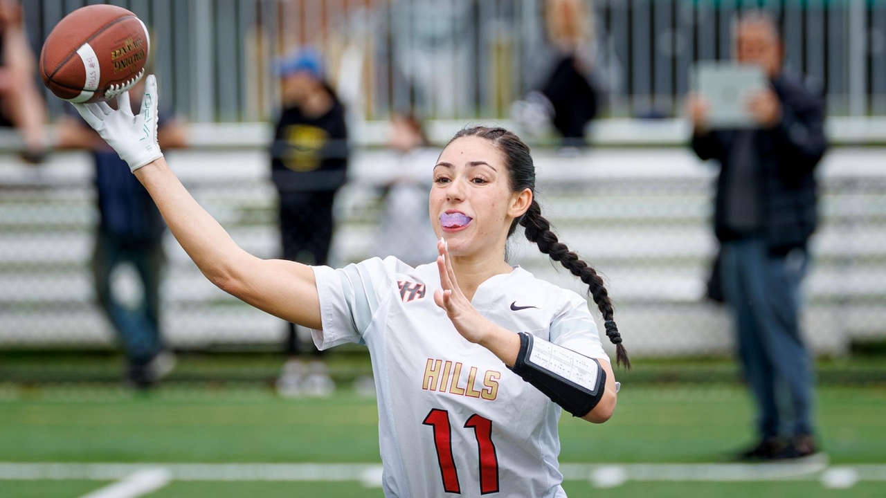Half Hollow Hills flag football's Samantha Heyman accounts for five TDs