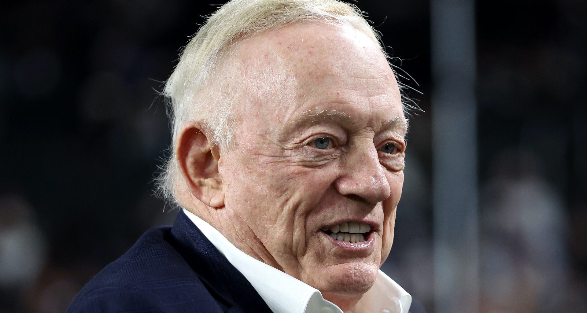 Raiders' Maxx Crosby Gets Strong Words From Cowboys' Jerry Jones