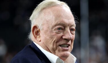 Raiders' Maxx Crosby Gets Strong Words From Cowboys' Jerry Jones