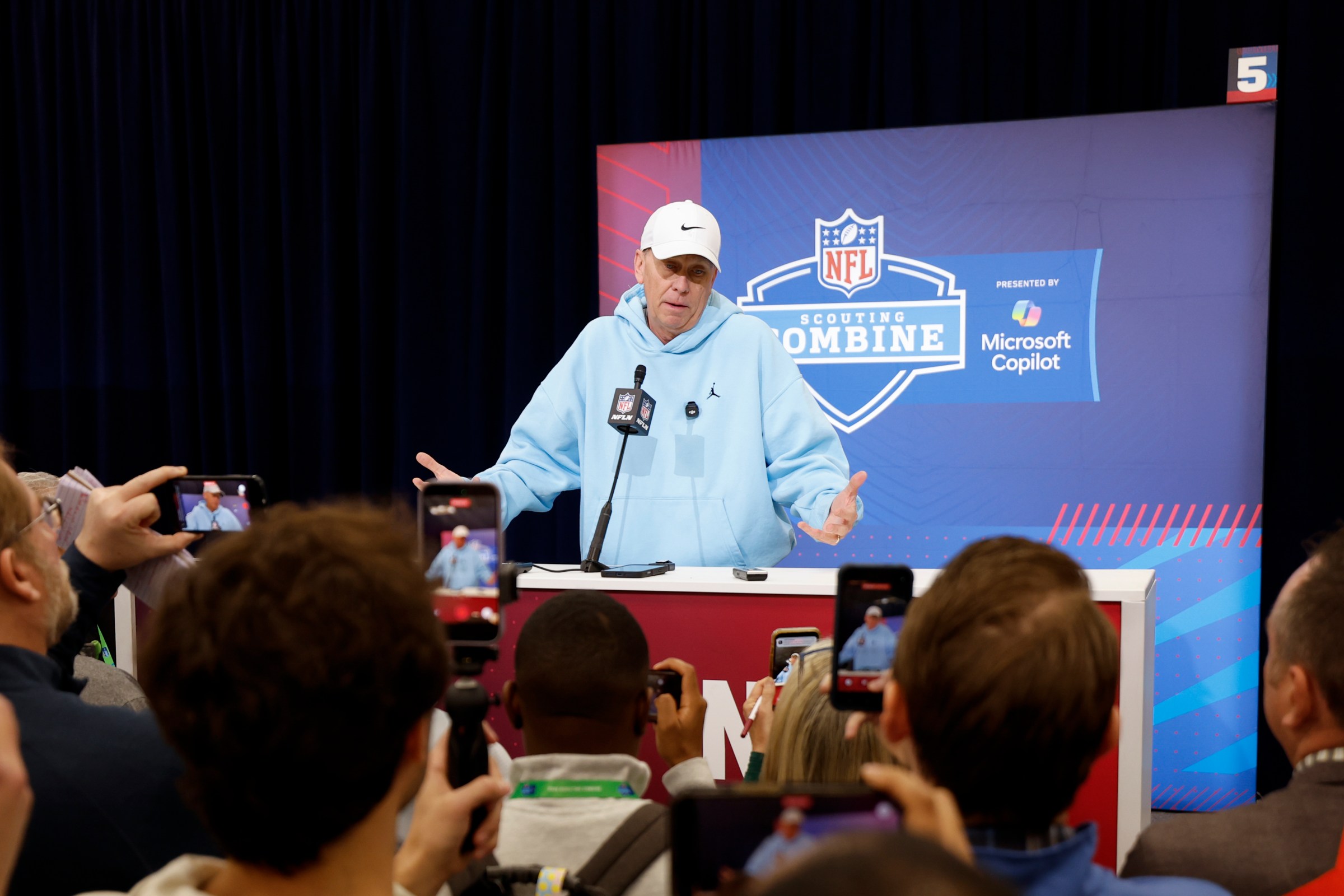 Browns rubbing off on Todd Monken already, new embarrassment