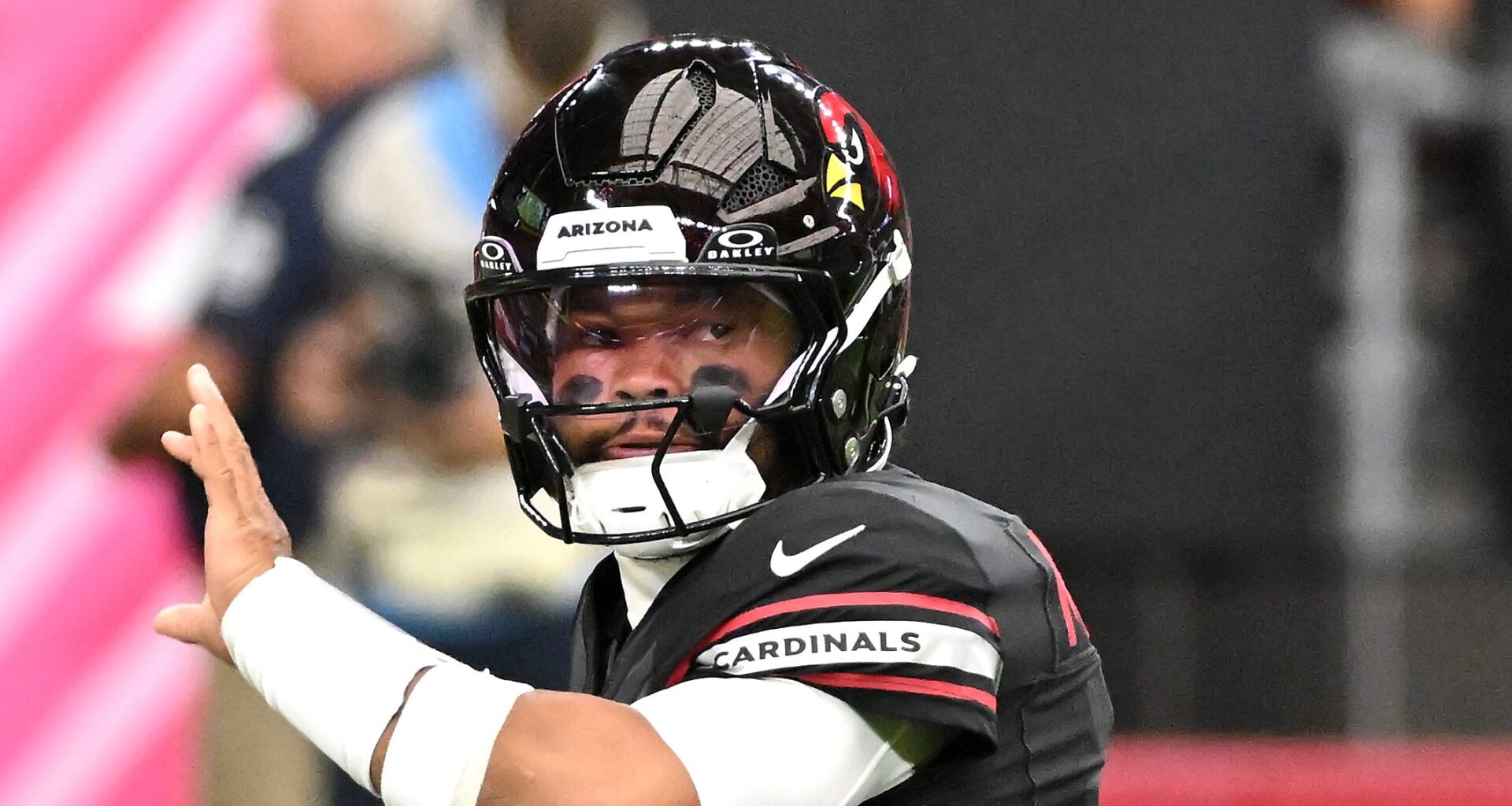 Kyler Murray Sends 2-Word Message From Vikings Locker Room