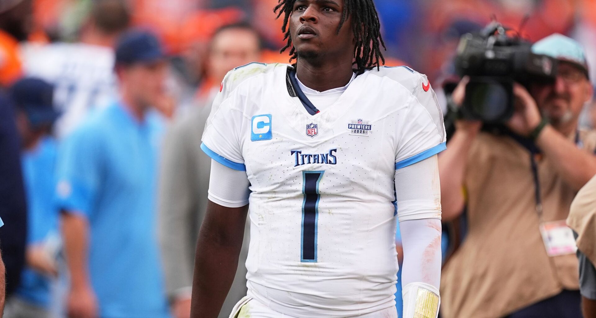 Topps will release NFL trading cards for the first time since 2016