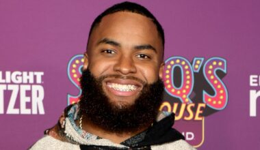 Buccaneers Inside LB Anthony Walker Jr. Retires After 9 Seasons