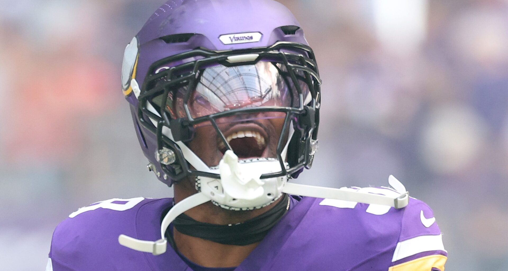 Cowboys Trade Pitch Adds $76 Million Pass-Rusher for Draft Swap