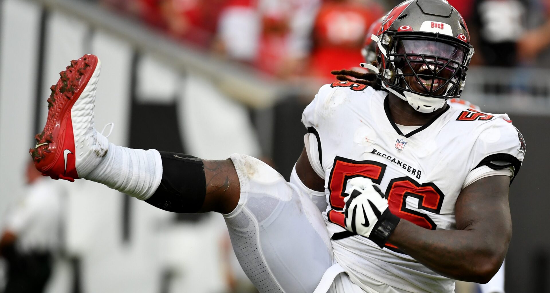 Bucs Bring Back Super Bowl Champion DL Rakeem Nunez-Roches