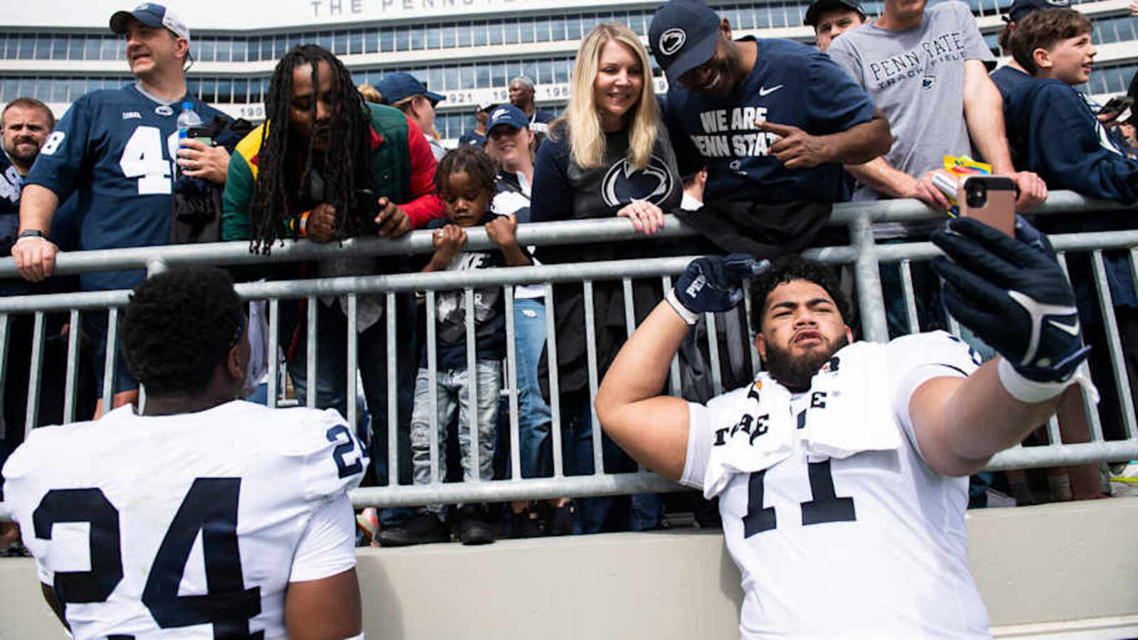 Los Angeles Chargers' Dream Draft Day Scenario Is Not Flashy