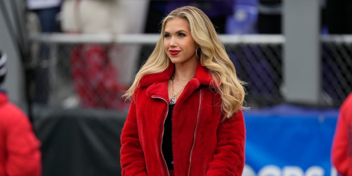 Chiefs heiress Gracie Hunt announces engagement