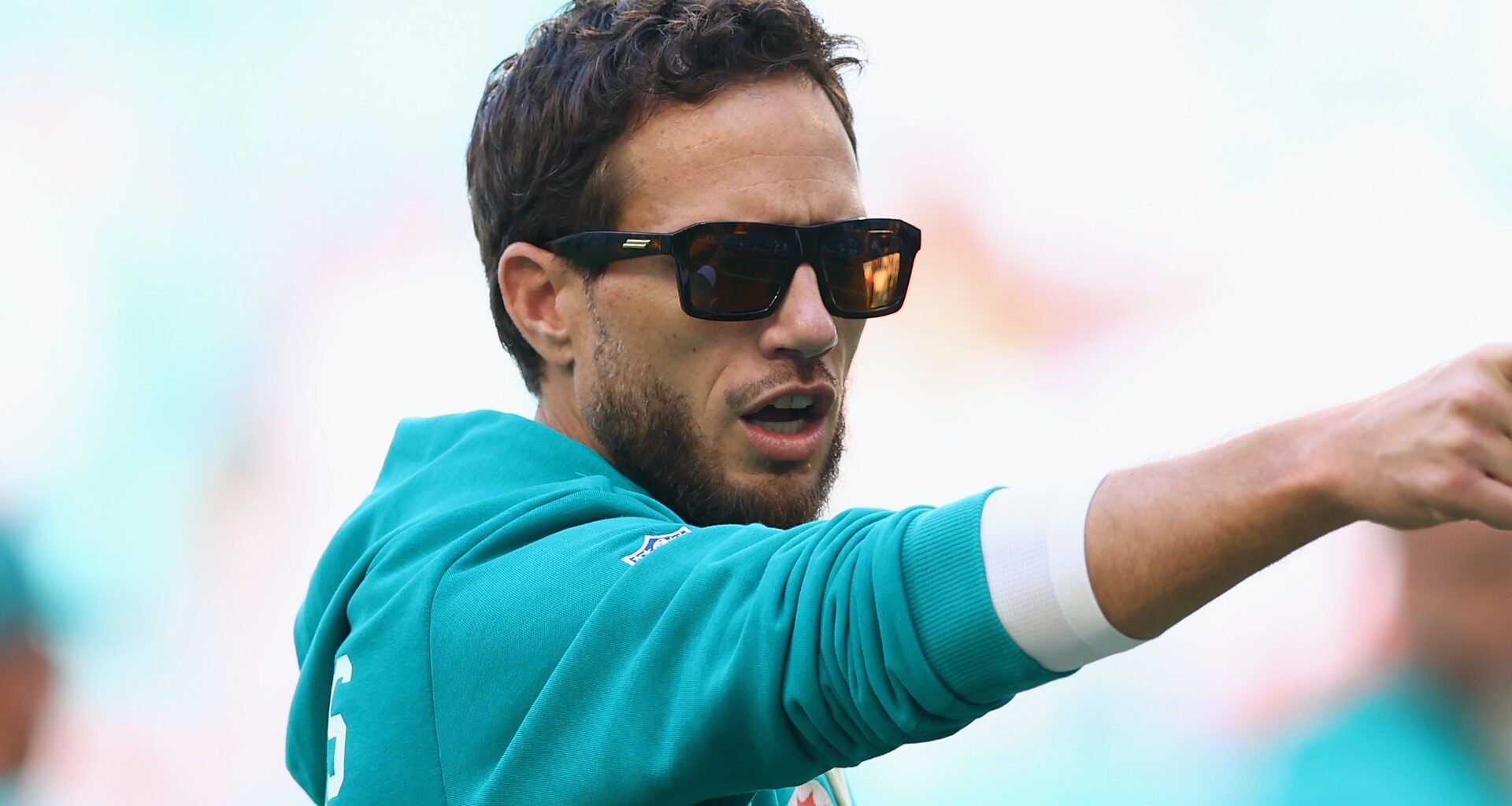 Former Dolphins HC Mike McDaniel Gets Brutal Message