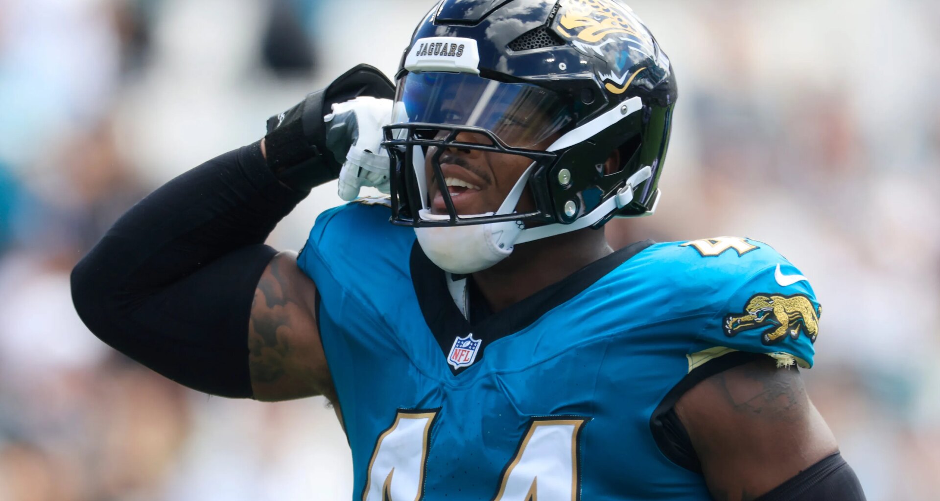 Jaguars sign former Georgia No. 1 pick to $110M deal