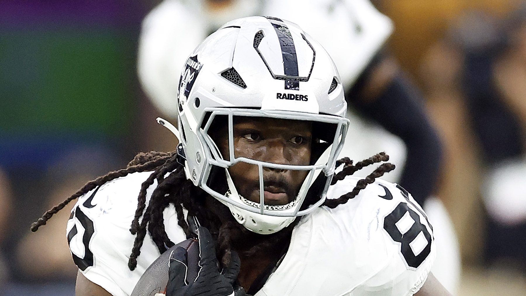 Las Vegas Sign TE Ian Thomas to One-Year Deal