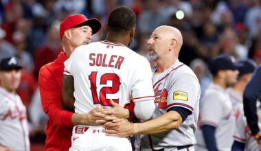 Falcons praise Braves manager Walt Weiss' tackle during brawl: 'Put on the pads'
