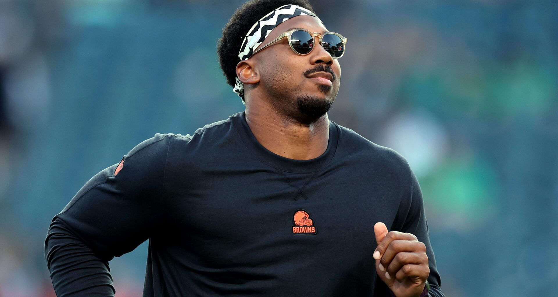 Browns Coach Sends Message on Myles Garrett Absence