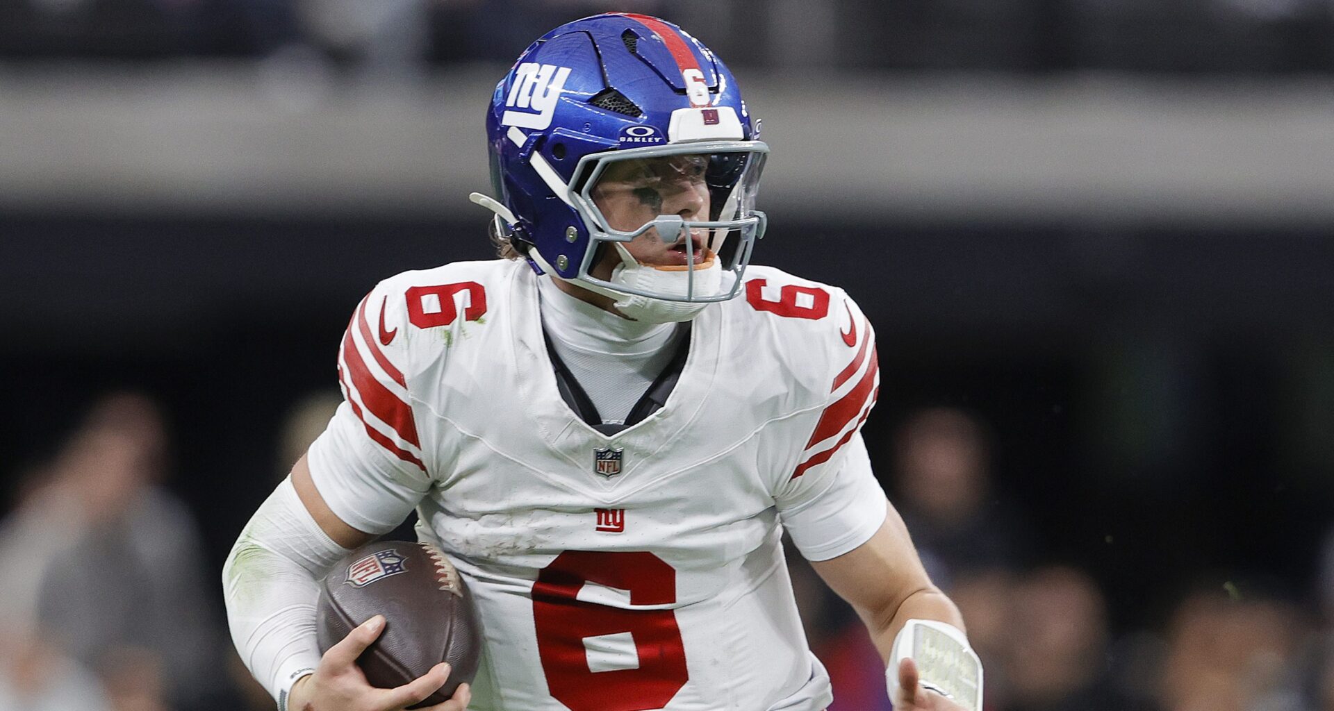 Jaxson Dart Makes Strong First Impression With Giants Coach