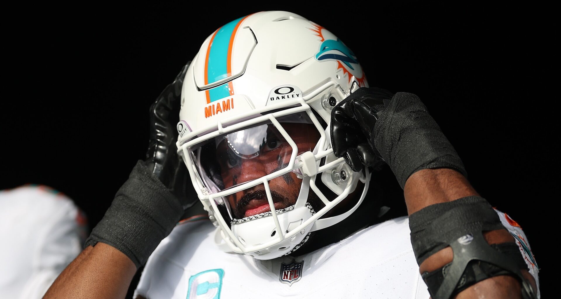 Dolphins Urged to Trade Star LB Jordyn Brooks to Bengals