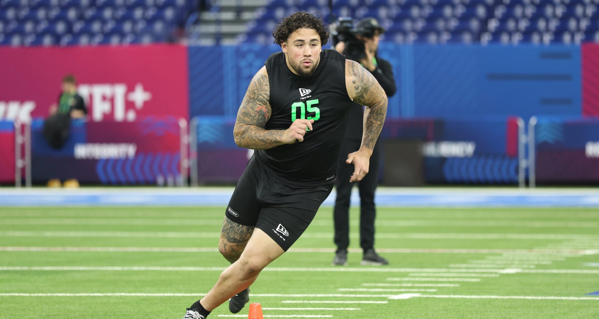 Chargers to Meet With 'Well-Schooled' Prospect to Address O-Line