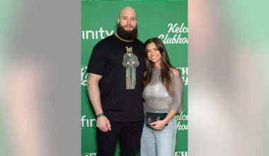 Lane Johnson shares wedding photos