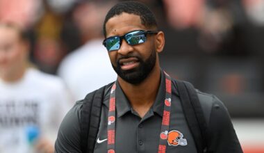 Daily Dawg Chow 4/16; As the draft nears will the Browns trade or pick?