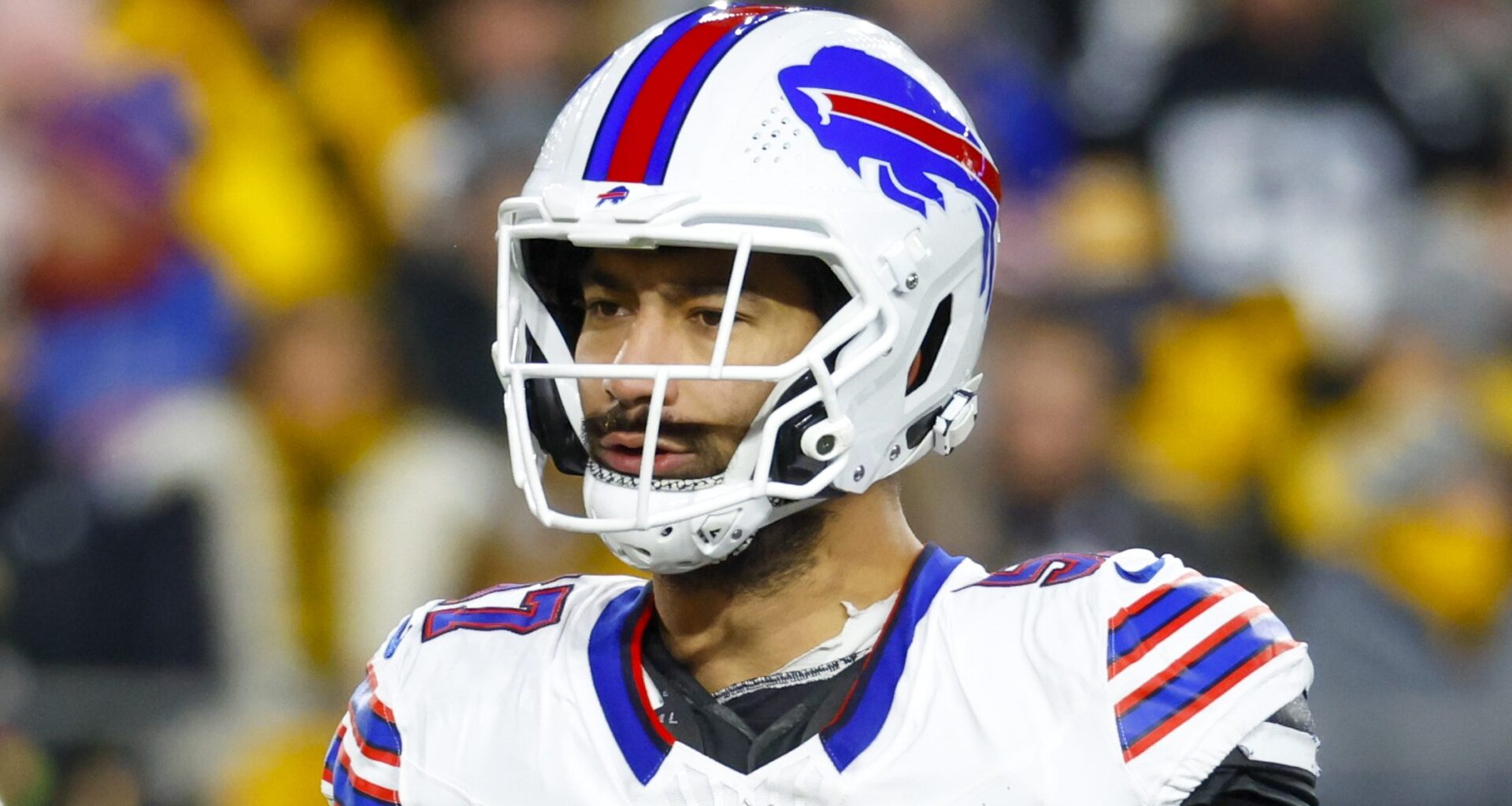 Dolphins Host Former Division Rival Defensive End for a Visit