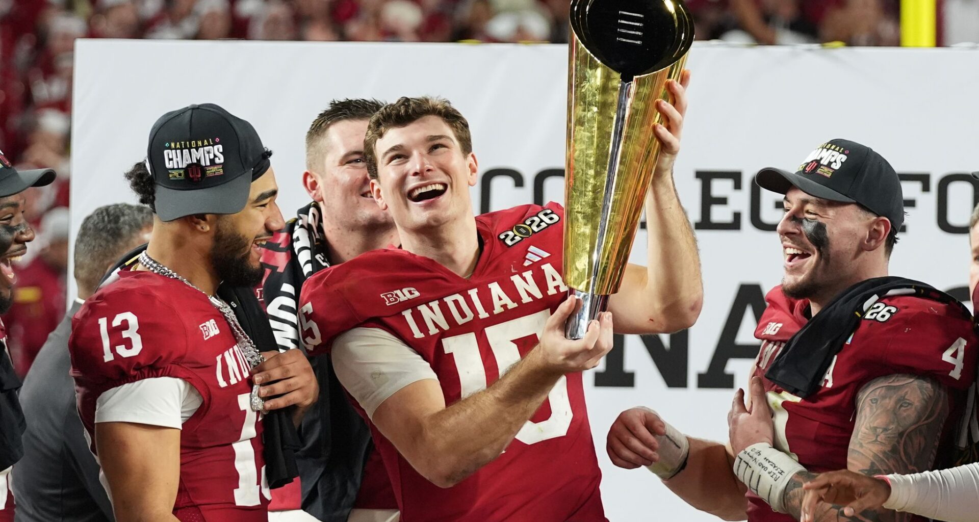 AP Mock Draft 3.0: Real intrigue in NFL draft starts at No. 2 after Raiders take QB Fernando Mendoza