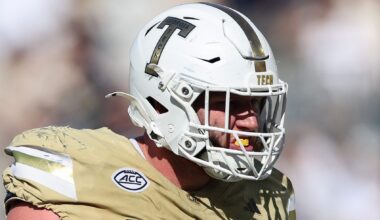 Chargers Could Spend No. 22 Pick on Player Considered a Reach