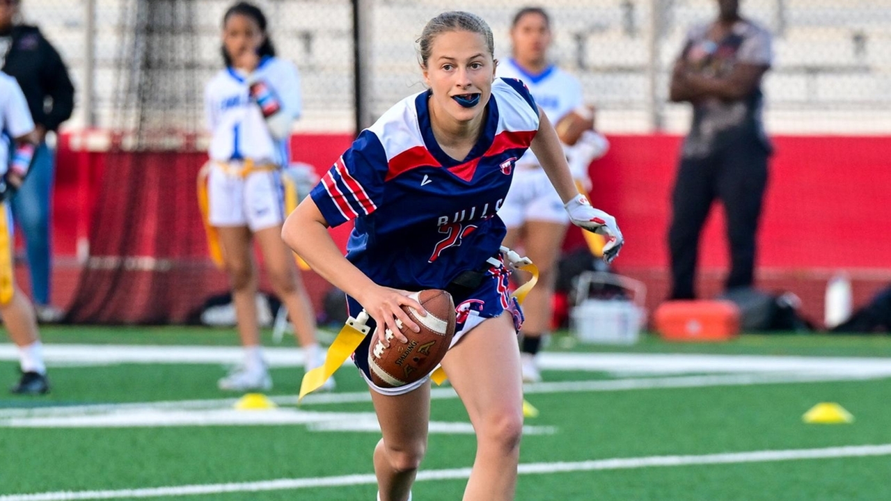 Catherine Piccininni's 5 TDs lead Smithtown flag football over Copiague