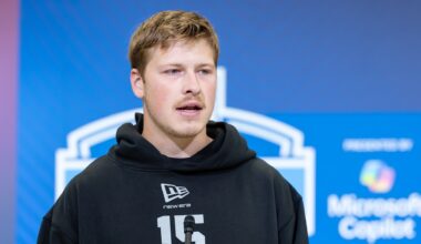 Eagles 'Met Extensively' With Poised Dual-Threat QB in 2026 NFL Draft: Report