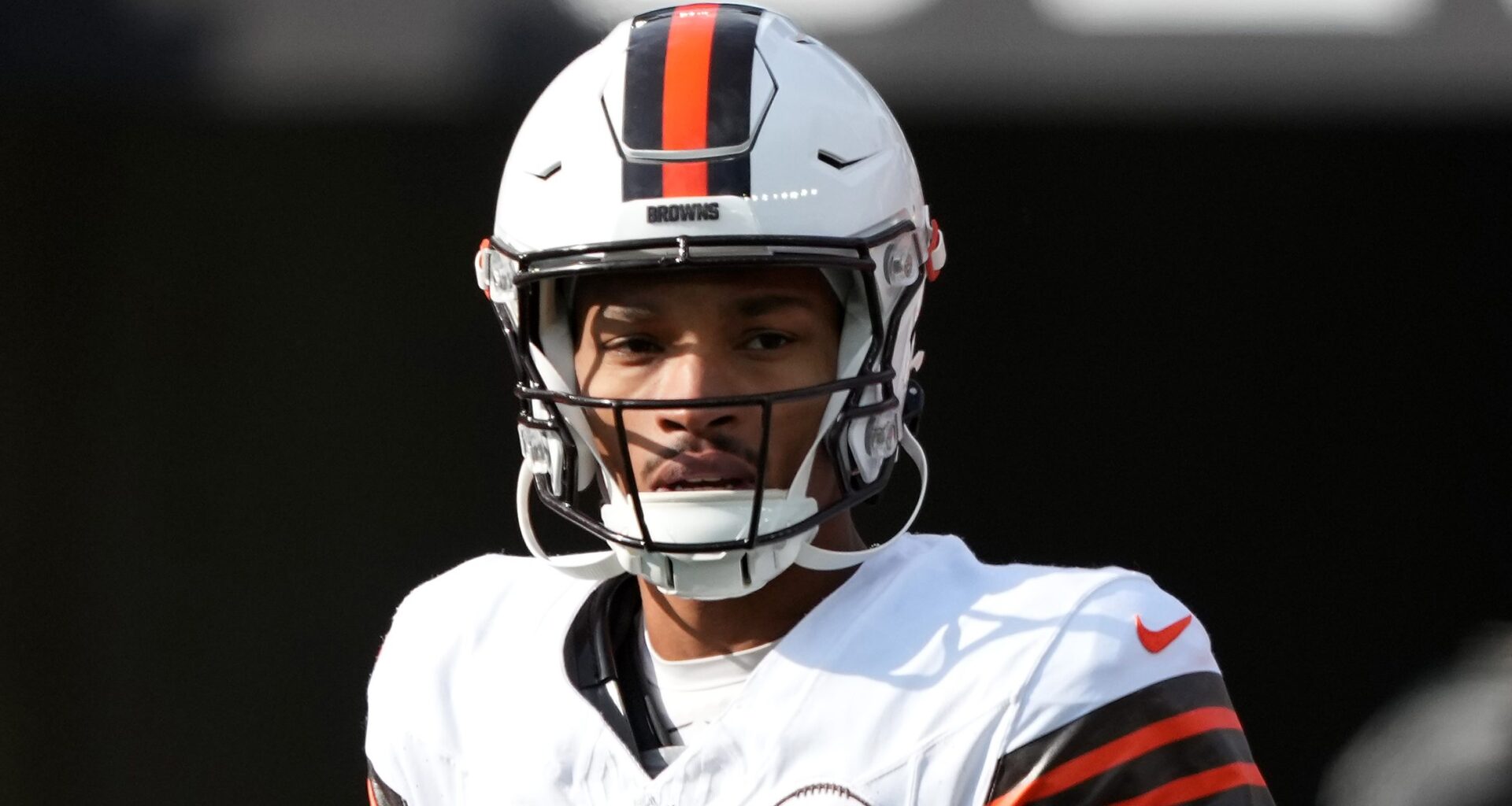 Ex-Browns Starting QB Traded After Hitting New Low